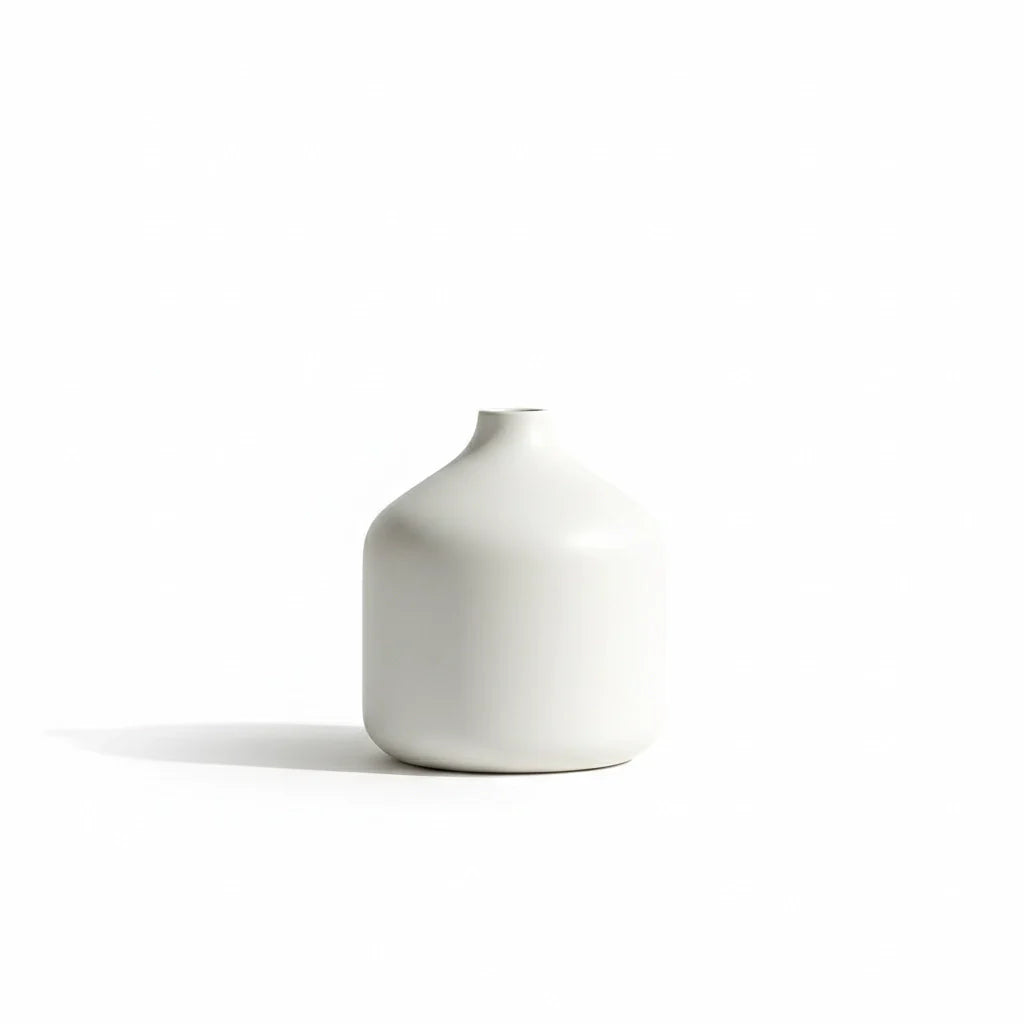 Minimal Ceramic Bud Vase in Chalk White